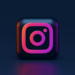 Kolorowe logo instagrama na czarnym tle